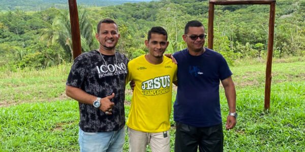 Artur with his brother and uncle at the men's shelter