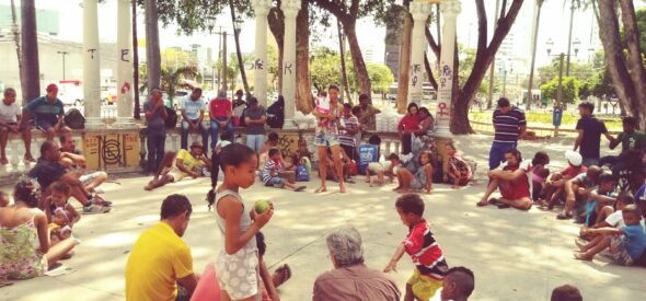 Ítalo Derby worship 2012 (seated, rear right, red shirt)